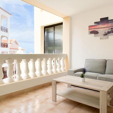 Korallia Guesthouse Castle Harbour Los Cristianos  Exterior foto